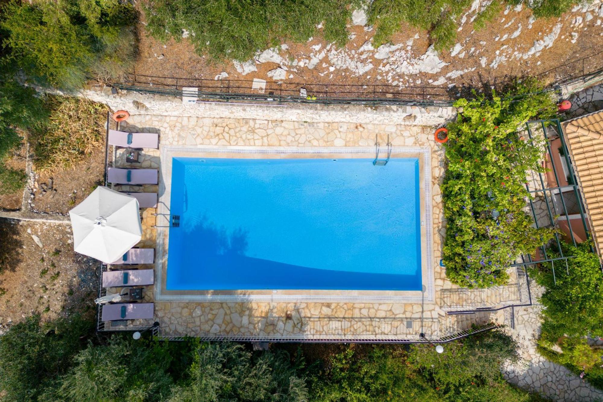 Villa Nafsika ニサキオン エクステリア 写真